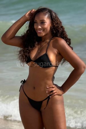 Ayla - Escort de lujo en Tenerife